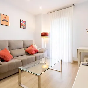 Charming 2 Bedroom Triana Bridge By Ocityzen , Seville Spain